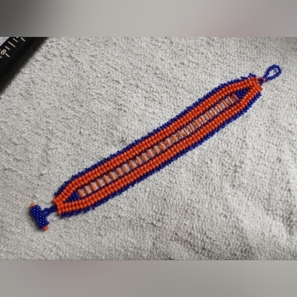 Blue bright orange beaded toggle bracelet - Picture 3 of 3